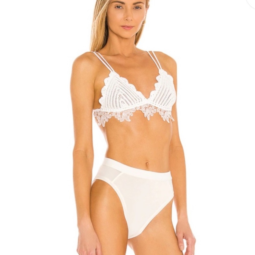 NEW Free People medium/large Cora crochet bralette bra top white NWT